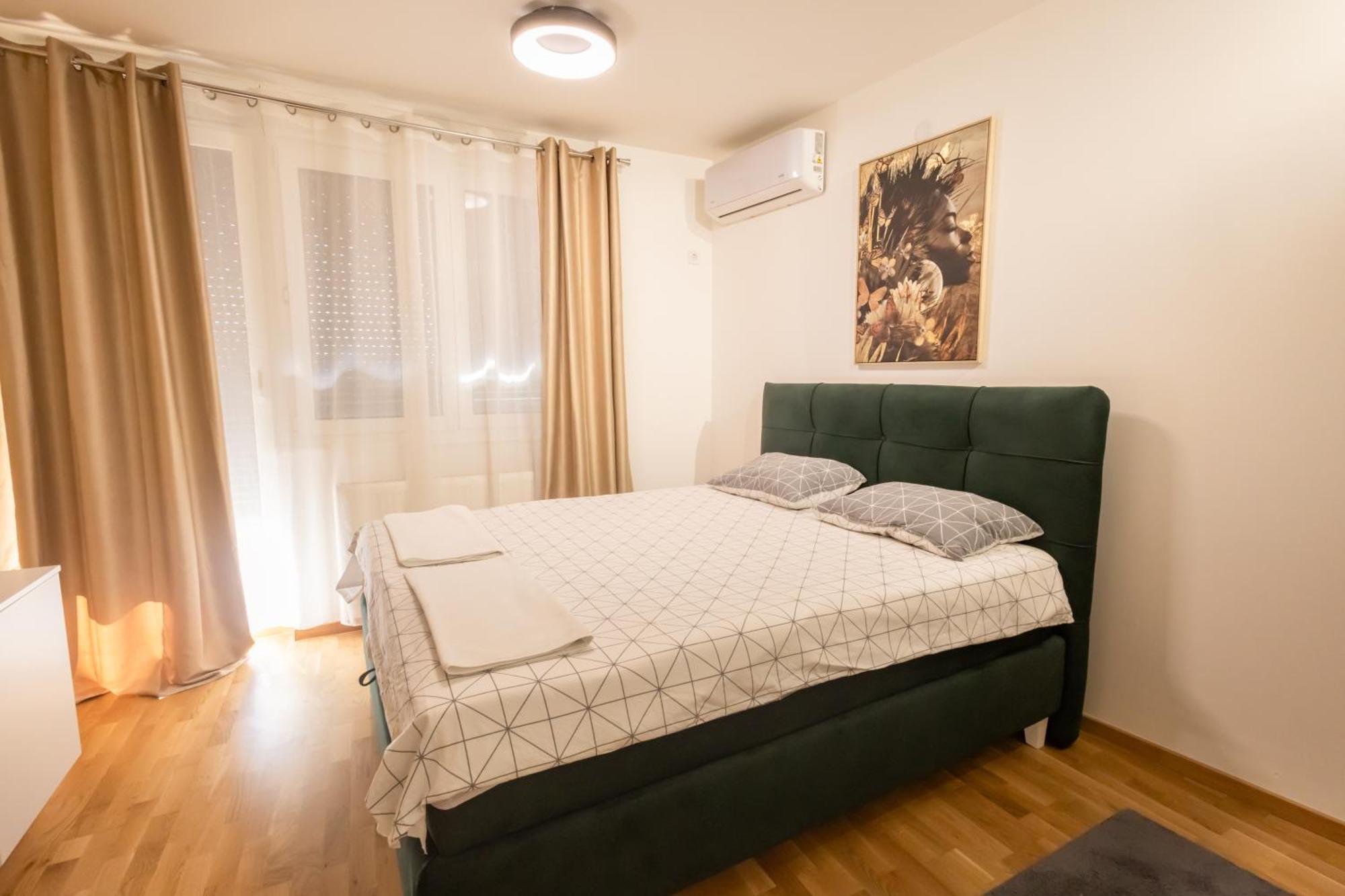 94 Apartament